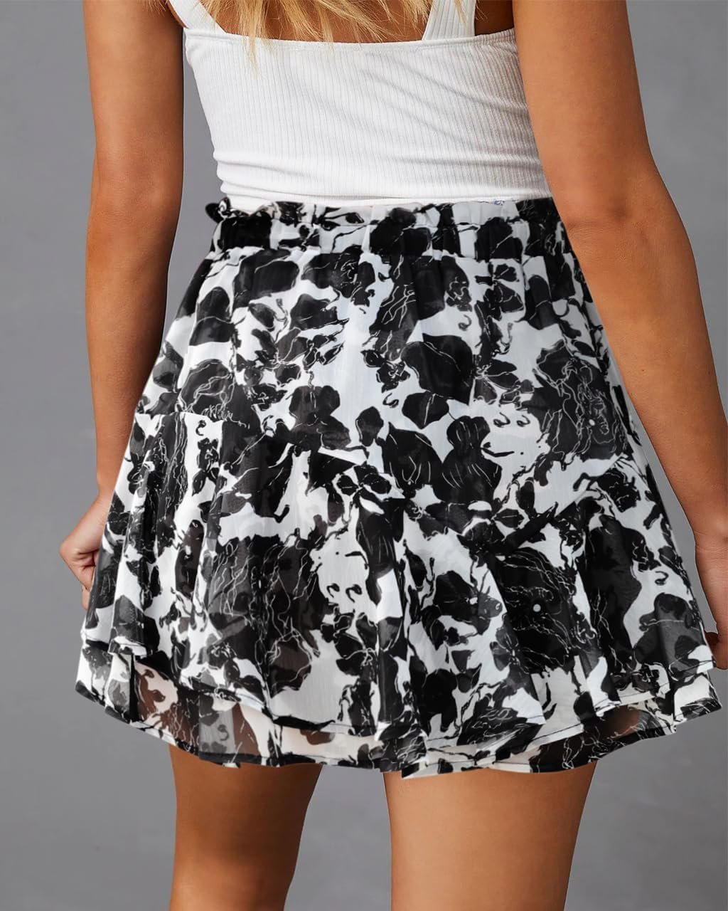 Ladies Butterfly Print Flow Chiffon Skort, Boho Ruffled Mini Shorts for Casual Tennis and Jogging - Image 2